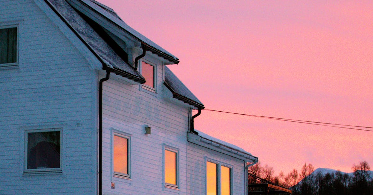 Hiring a Qualified Roofing Contractor for Tile and Slate Repairs