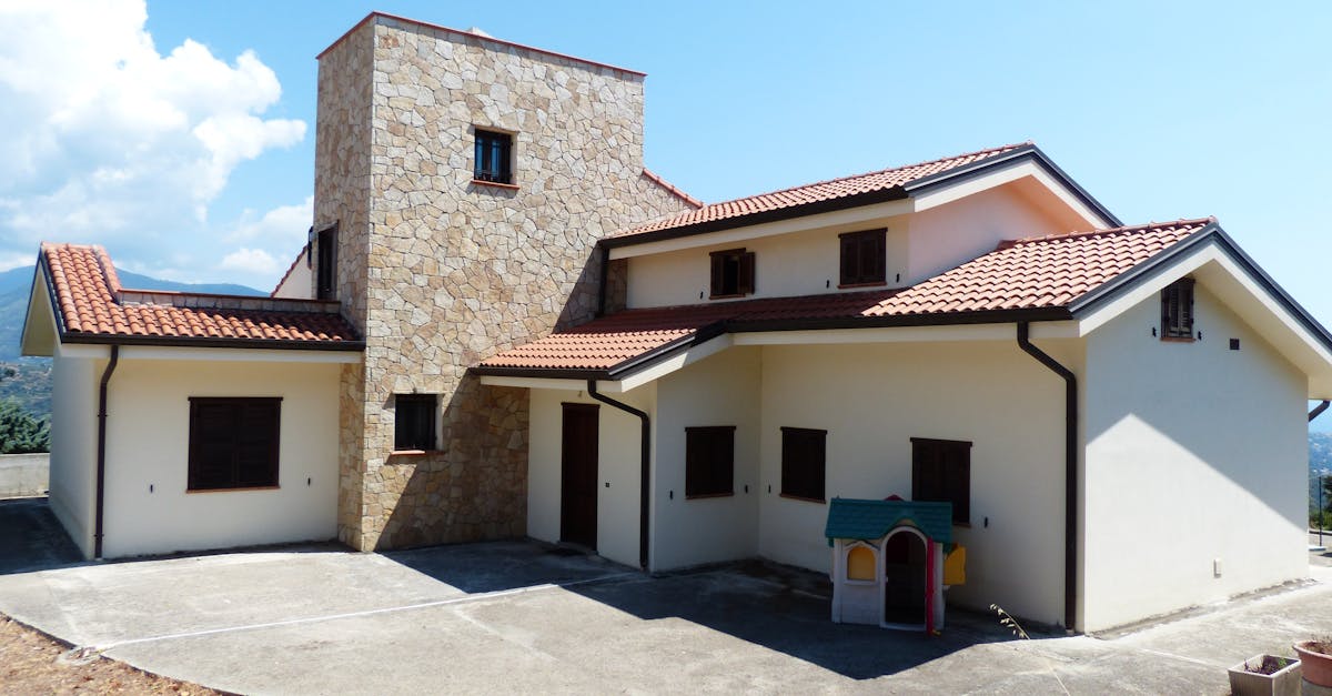 Insulation Benefits of Asphalt Roofing in the UK